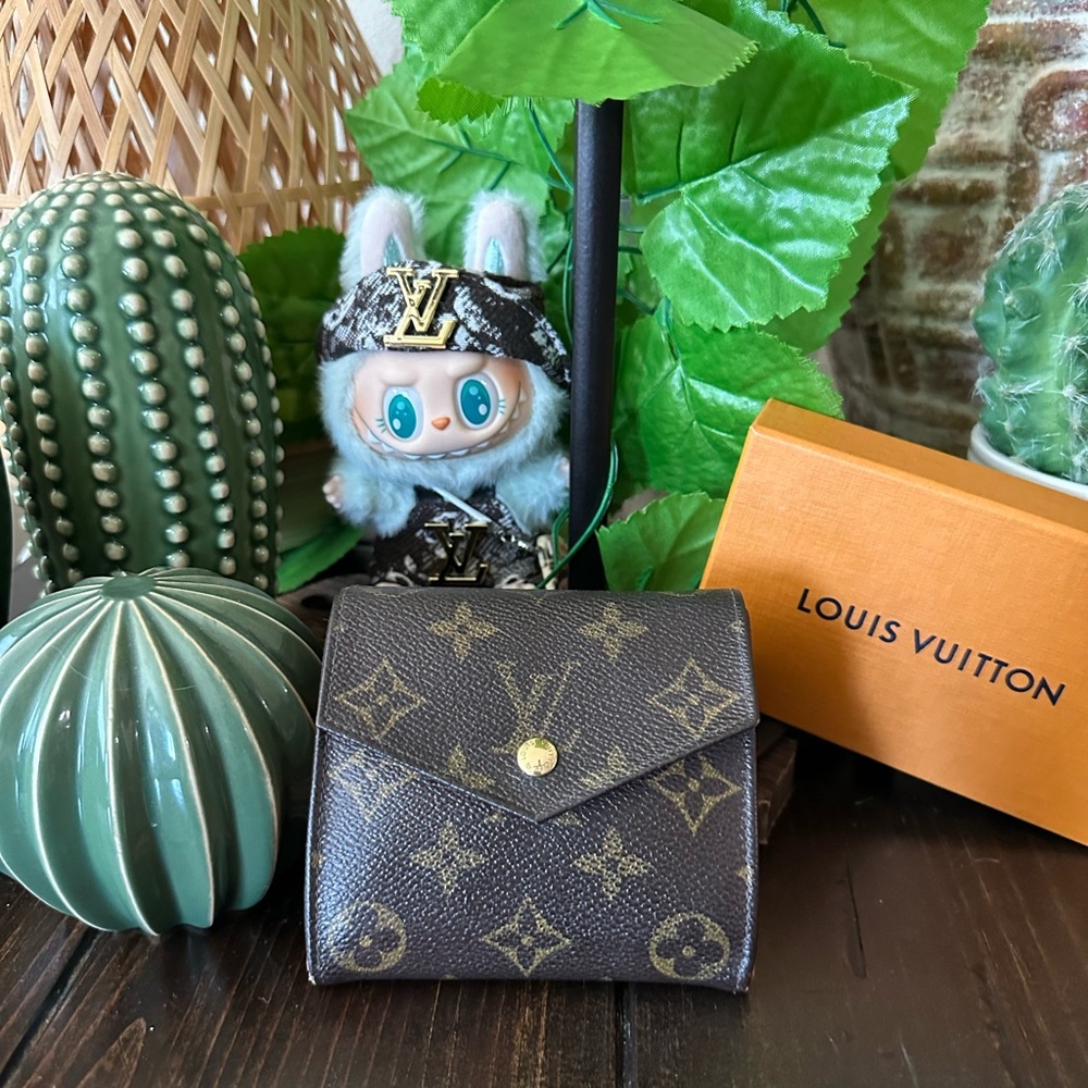 Vintage Louis Vuitton Monogram Portefeiulle Elise Trifold Wallet